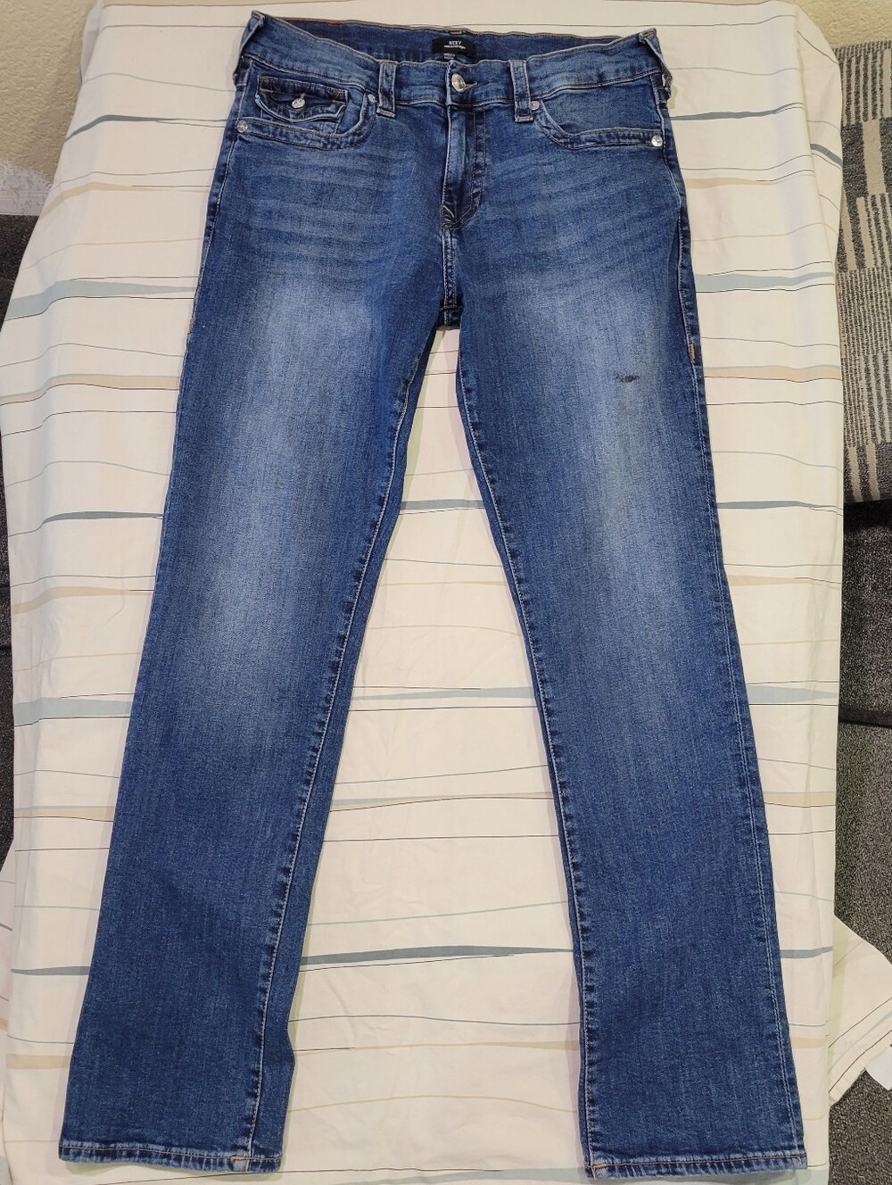 True Religion Ricky Relaxed Straight Jean Men 34 BlueDenim Flap Pocket 33 Inseam